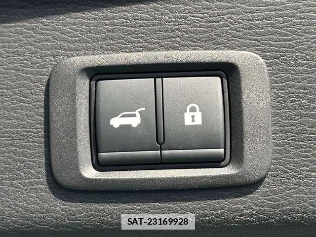 Mitsubishi OUTLANDER 2023-03 7814265-7