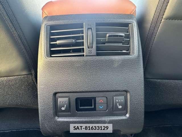 Mitsubishi OUTLANDER 2023-06 7814282-9