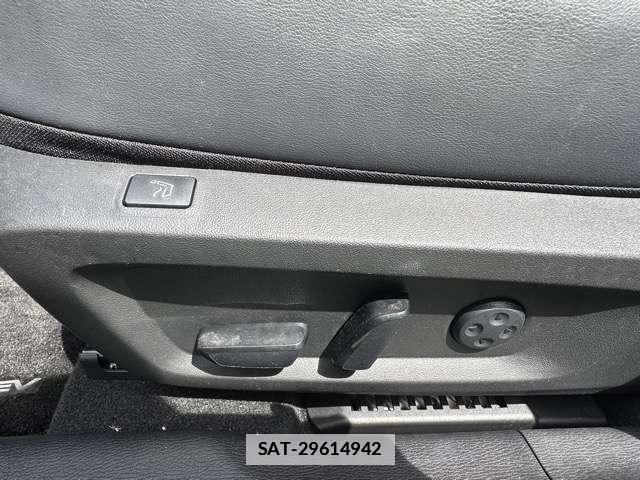 Mitsubishi OUTLANDER 2024-01 7814294-5