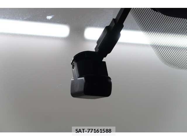Mitsubishi OUTLANDER 2022-09 7820560-3
