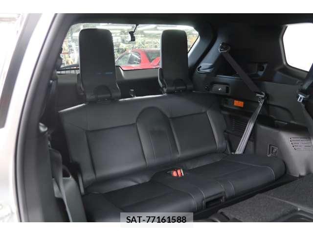 Mitsubishi OUTLANDER 2022-09 7820560-9