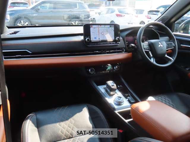 Mitsubishi OUTLANDER 2022-01 7820794-9