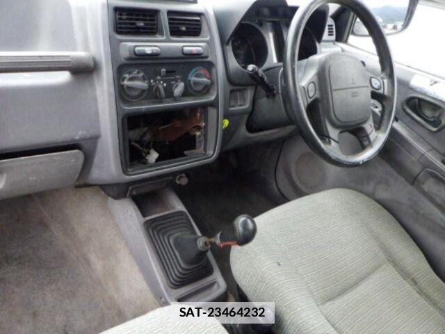 Mitsubishi PAJERO JR 1996-04 7814021-5