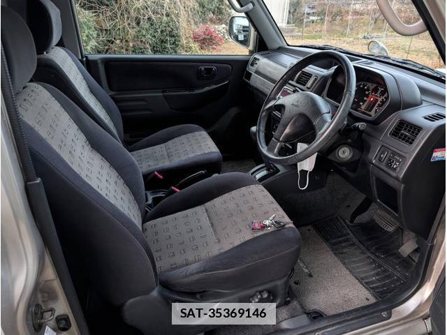 Mitsubishi PAJERO MINI 2003-04 7818882-4
