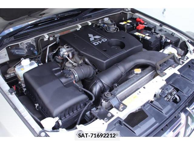Mitsubishi PAJERO 2012-02 7812126-10