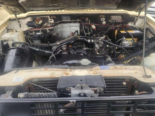 Mitsubishi PAJERO 1984-04 7812977-9