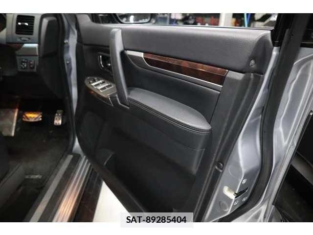 Mitsubishi PAJERO 2016-11 7817009-16