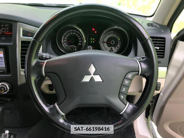 Mitsubishi PAJERO 2015-05 7821040-12