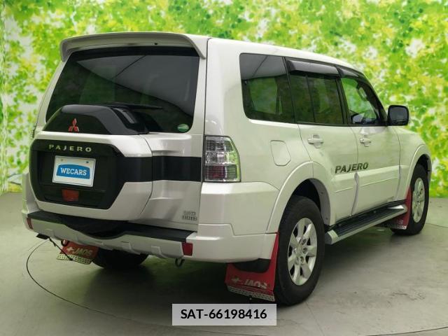 Mitsubishi PAJERO 2015-05 7821040-2