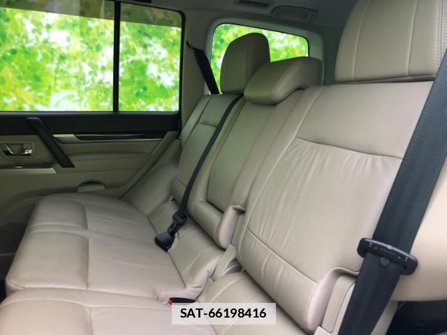Mitsubishi PAJERO 2015-05 7821040-7