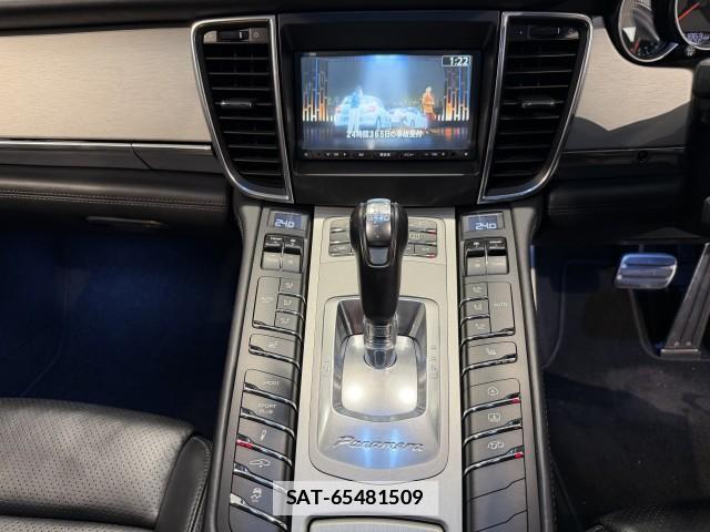 Porsche PANAMERA 2014-03 7817696-7