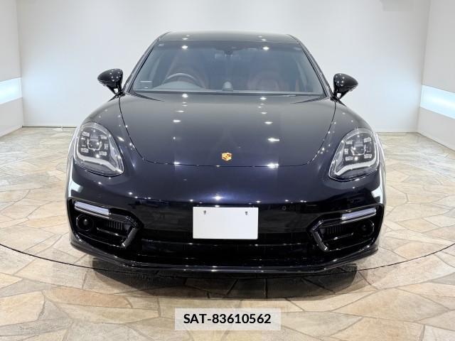 Porsche PANAMERA 2023-04 7817719-1