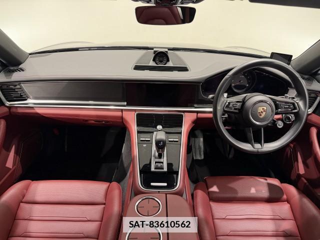 Porsche PANAMERA 2023-04 7817719-5