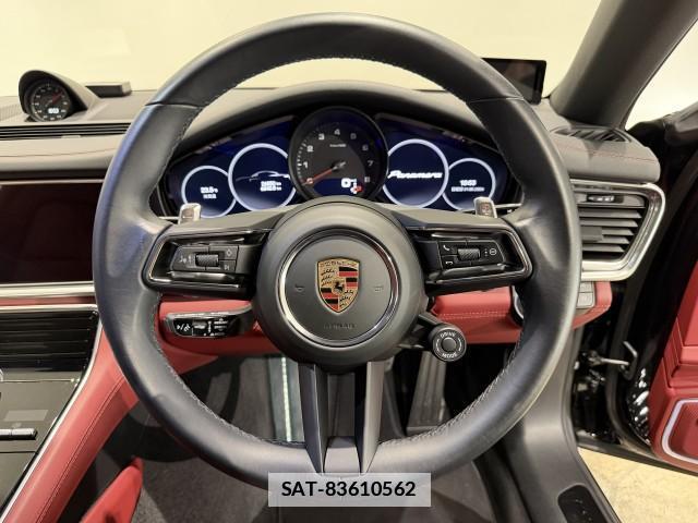 Porsche PANAMERA 2023-04 7817719-6