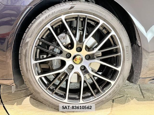 Porsche PANAMERA 2023-04 7817719-8