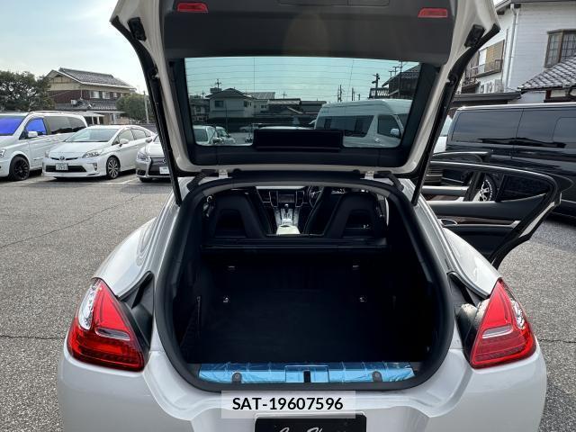 Porsche PANAMERA 2011-05 7817872-10