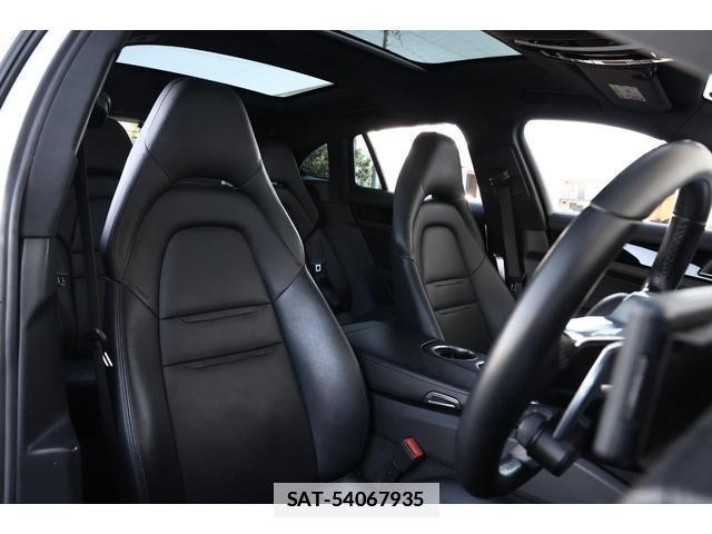 Porsche PANAMERA 2018-03 7818640-12