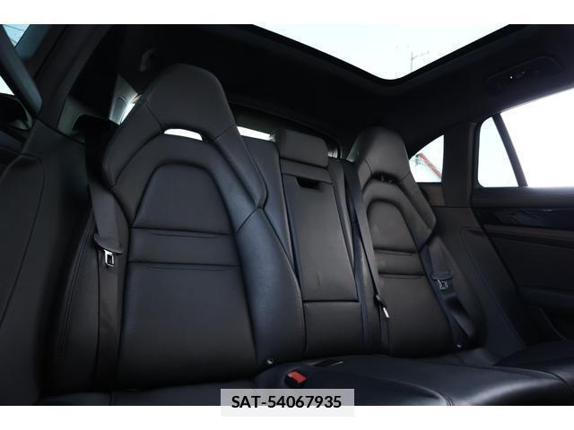 Porsche PANAMERA 2018-03 7818640-13