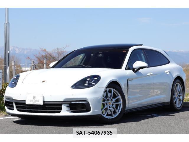 Porsche PANAMERA 2018-03 7818640-4