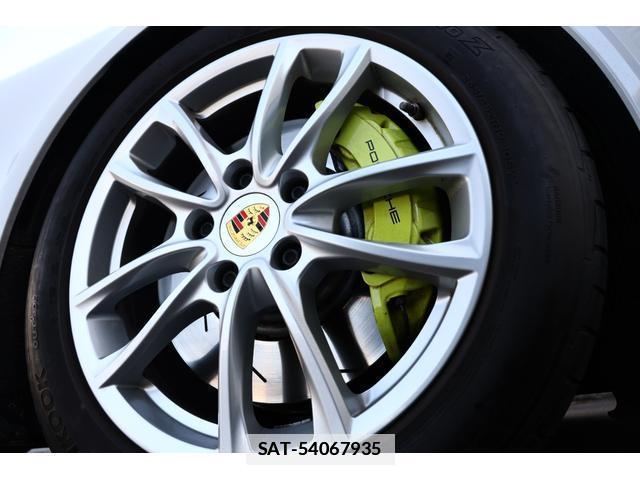 Porsche PANAMERA 2018-03 7818640-8