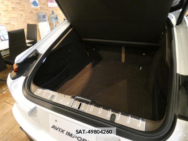 Porsche PANAMERA 2017-12 7820229-18