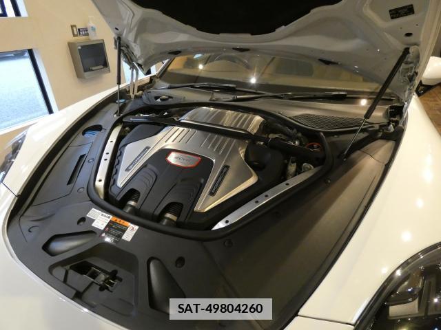 Porsche PANAMERA 2017-12 7820229-19