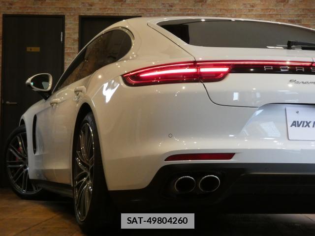 Porsche PANAMERA 2017-12 7820229-6