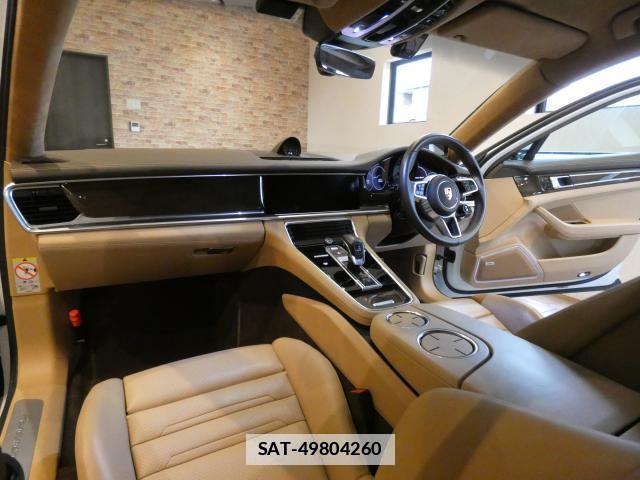 Porsche PANAMERA 2017-12 7820229-9