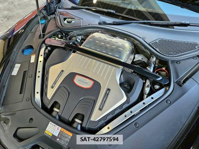 Porsche PANAMERA 2019-09 7820301-19