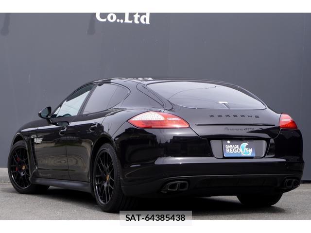 Porsche PANAMERA 2013-04 7820589-10