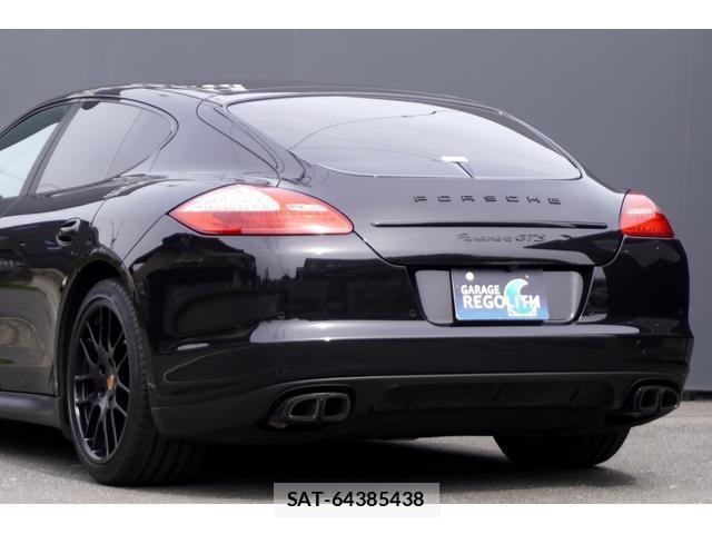 Porsche PANAMERA 2013-04 7820589-11