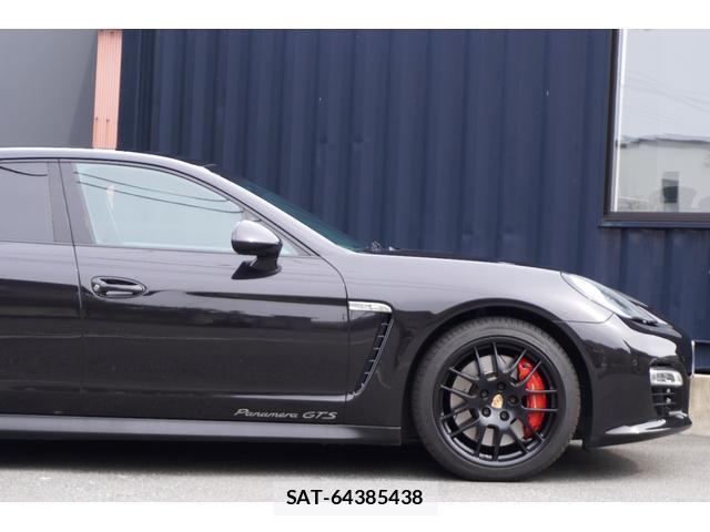 Porsche PANAMERA 2013-04 7820589-17