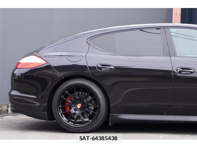 Porsche PANAMERA 2013-04 7820589-18