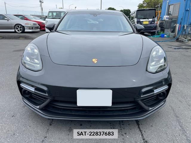Porsche PANAMERA 2019-12 7823131-1