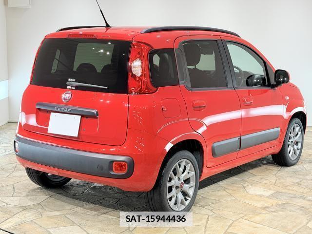 Fiat PANDA 2019-06 7817764-2