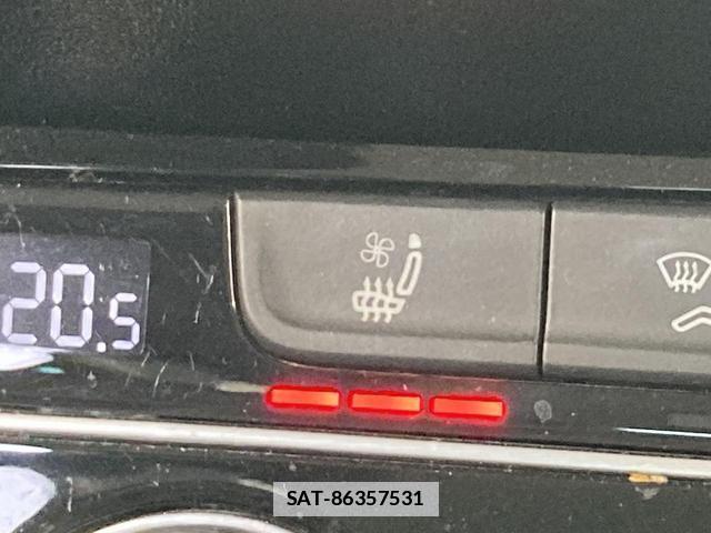 VolksWagen PASSAT VARIANT 2020-11 7811999-8