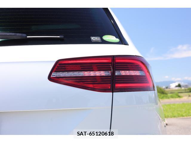 VolksWagen PASSAT VARIANT 2018-04 7818663-9