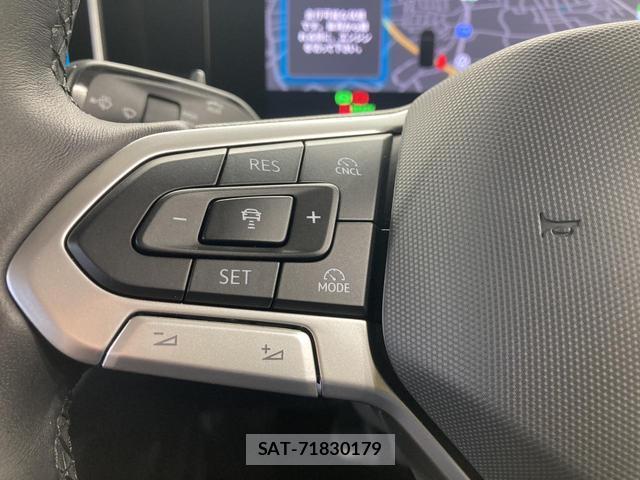 VolksWagen PASSAT 2025-10 7811986-7