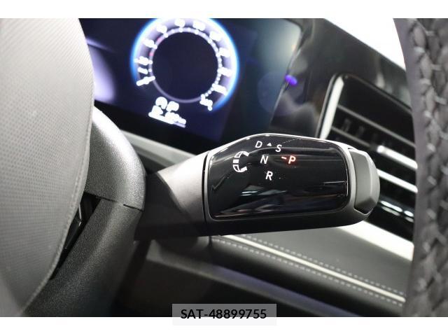 VolksWagen PASSAT 2025-11 7816497-15