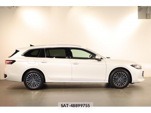 VolksWagen PASSAT 2025-11 7816497-3