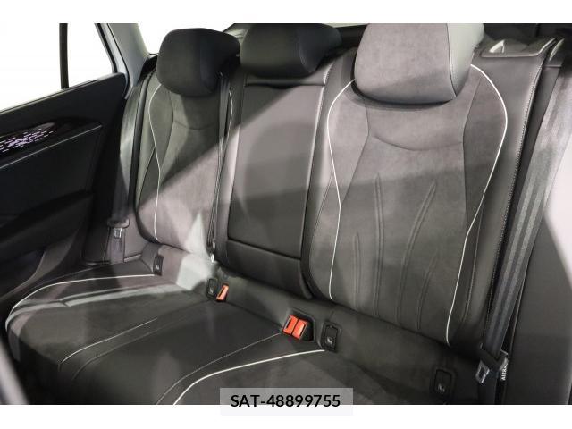 VolksWagen PASSAT 2025-11 7816497-6