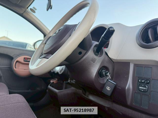 Toyota PASSO 2011-12 7811531-17