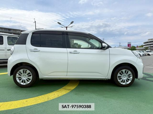 Toyota PASSO 2017-02 7812681-2