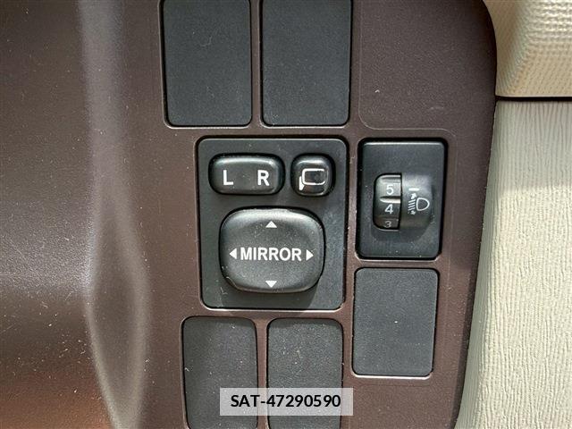 Toyota PASSO 2012-01 7815417-11