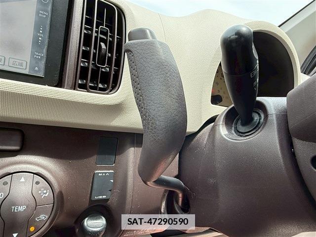 Toyota PASSO 2012-01 7815417-13