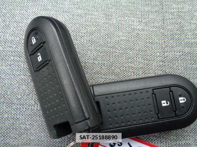 Toyota PASSO 2016-05 7817048-8