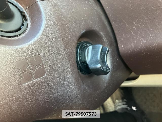 Toyota PASSO 2012-01 7818751-8