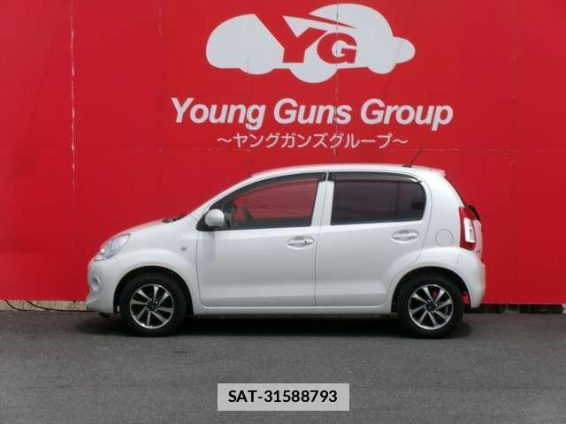 Toyota PASSO 2015-08 7823301-2