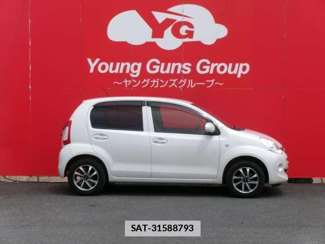Toyota PASSO 2015-08 7823301-3
