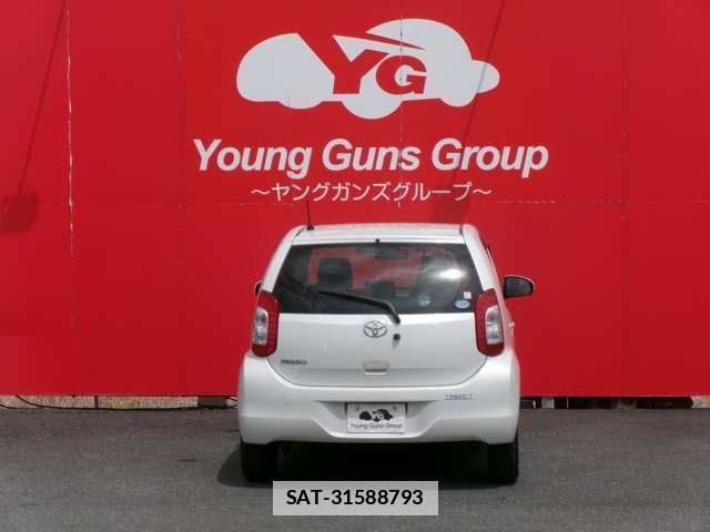 Toyota PASSO 2015-08 7823301-6